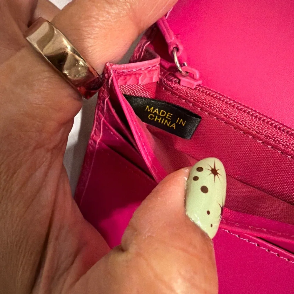 Lauren Ralph Lauren Womens Croc Embossed Leather Wallet Pink OS Turn Lock